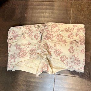 Forever 21 - Beige Floral Shorts - Size 26